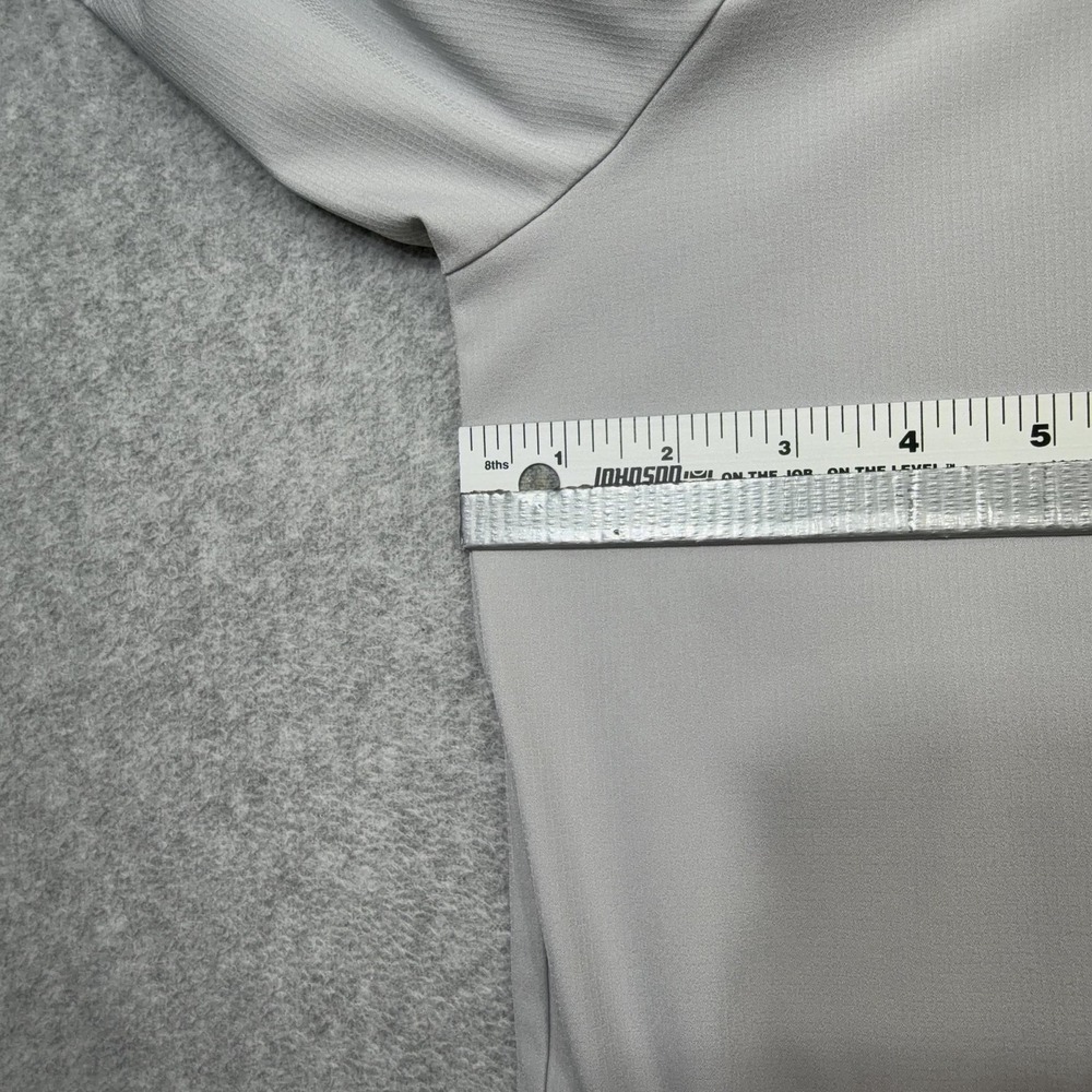 Travis Mathew Jacket Mens Medium Light Gray 1/2 Zip Windbreaker Golf Pullover - Picture 10 of 14
